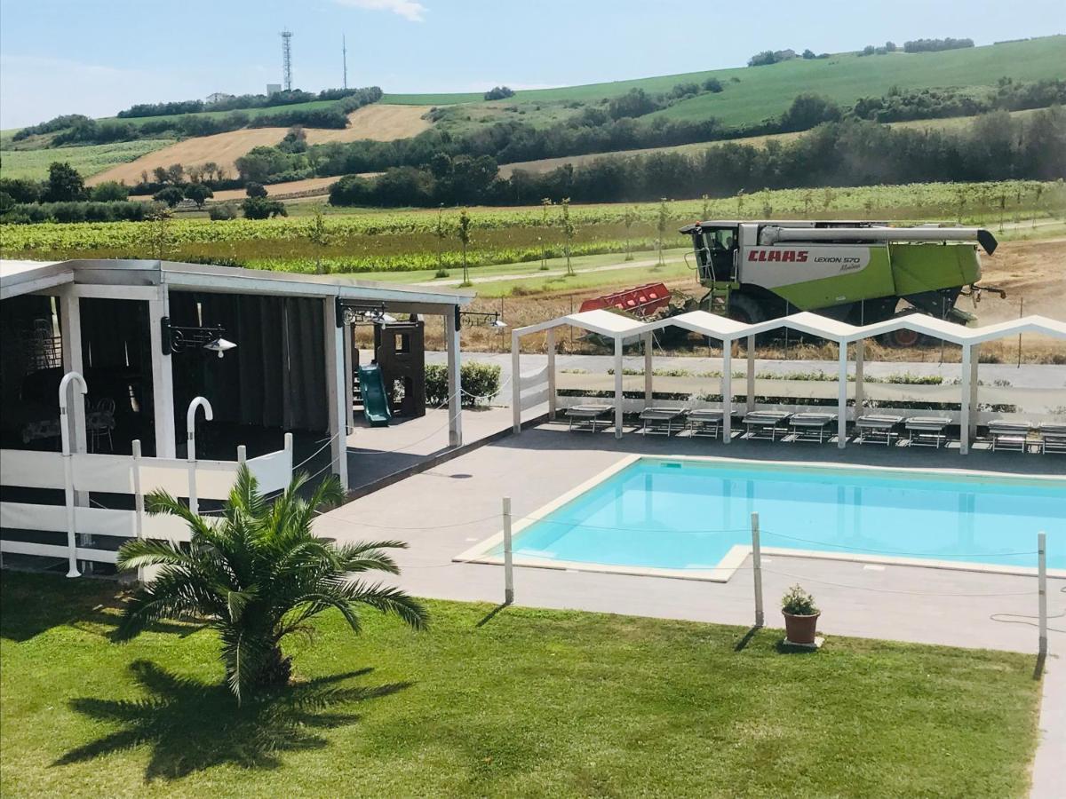 Hotel Quattro Stagioni Fano Zewnętrze zdjęcie